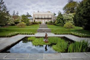 The Bartow-Pell Mansion and Garden